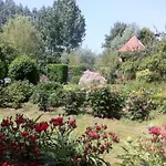 מלון דירות Manoir D Archelles 3*